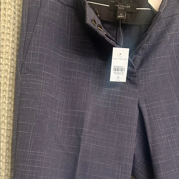 Ann Taylor Straight Leg Pants in Blue Crosshatch - Picture 7 of 7